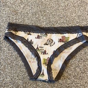 Low rise cheekini panty Large NWT